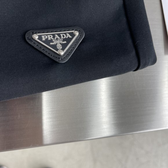 Prada - Мужские шорты TJ_0506PR1 Prada - Мужские шорты TJ_0506PR1