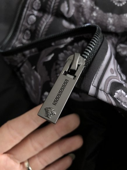 Dolce & Gabbana - Мужская куртка бомбер пуховик DF_2711DG10 Dolce & Gabbana - Мужская куртка бомбер пуховик DF_2711DG10