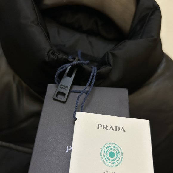 Prada - Мужская куртка пуховик KN_1510PR4 Prada - Мужская куртка пуховик KN_1510PR4