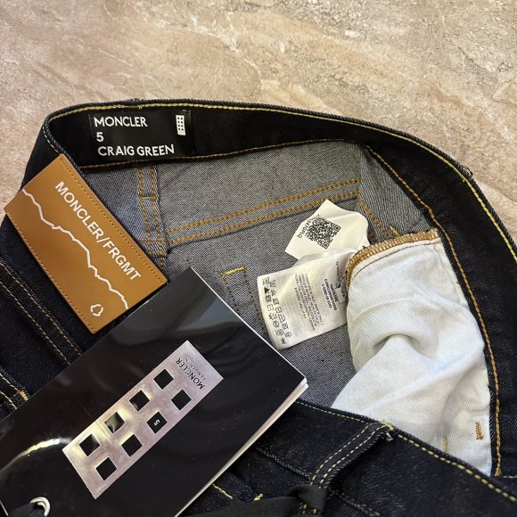 Moncler - Мужские штаны джинсы MI_1803MO7 Moncler - Мужские штаны джинсы MI_1803MO7