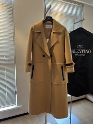 Valentino - Женское шерстяное пальто WJ_1809VA7 Valentino - Женское шерстяное пальто WJ_1809VA7