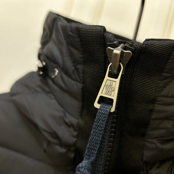 Moncler - Мужская кофта куртка KN_1510MO5 Moncler - Мужская кофта куртка KN_1510MO5