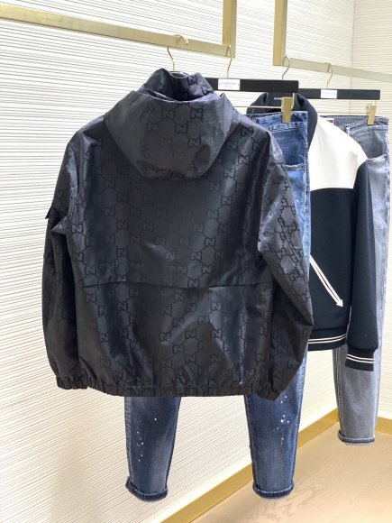 Gucci - Мужская куртка ветровка TI_0209GU10 Gucci - Мужская куртка ветровка TI_0209GU10