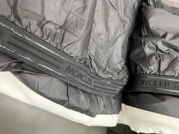 Moncler - Мужская куртка пуховик DZ_1811MO1