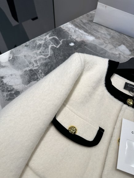 Chanel - Женский шерстяной пиджак WJ_1809CH8
