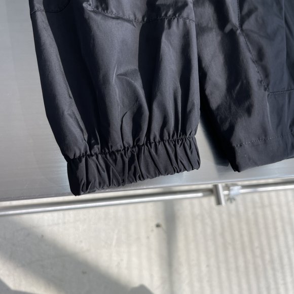 Prada - Мужская куртка ветровка TJ_0210PR8