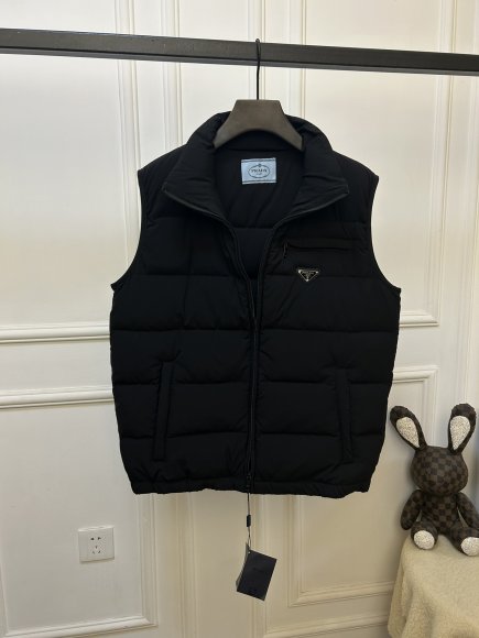 Prada - Мужской жилет пуховик KN_1510PR6 Prada - Мужской жилет пуховик KN_1510PR6