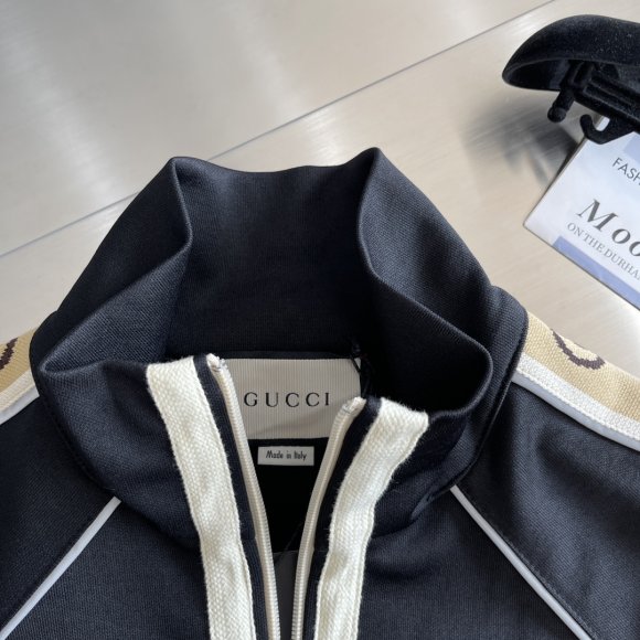 Gucci - Мужская кофта TJ_0309GU1 Gucci - Мужская кофта TJ_0309GU1