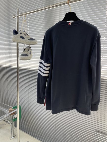 Thom Browne - Мужская кофта свитшот толстовка TJ_1610TB1 Thom Browne - Мужская кофта свитшот толстовка TJ_1610TB1