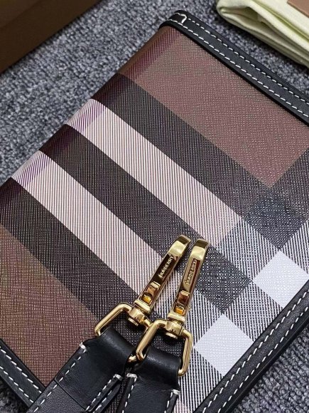 Burberry Elizabeth Сумка мессенджер BU1_0610BU2 Burberry Elizabeth Сумка мессенджер BU1_0610BU2