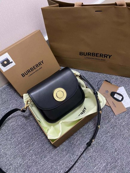 Burberry Elizabeth Сумка мессенджер BU1_0610BU2 Burberry Elizabeth Сумка мессенджер BU1_0610BU2