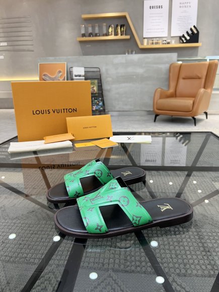 Louis Vuitton - Мужские шлепанцы RU_2106LV2