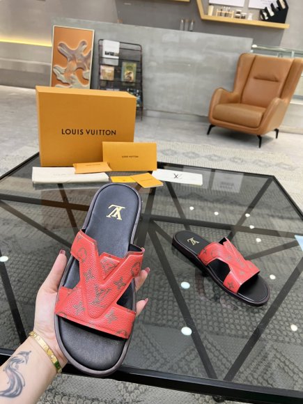Louis Vuitton - Мужские шлепанцы RU_2106LV2 Louis Vuitton - Мужские шлепанцы RU_2106LV2