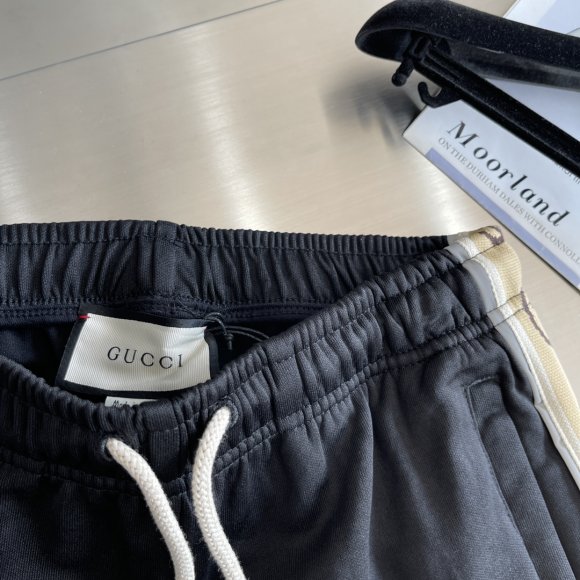 Gucci - Мужские спортивные штаны брюки TJ_0309GU2 Gucci - Мужские спортивные штаны брюки TJ_0309GU2