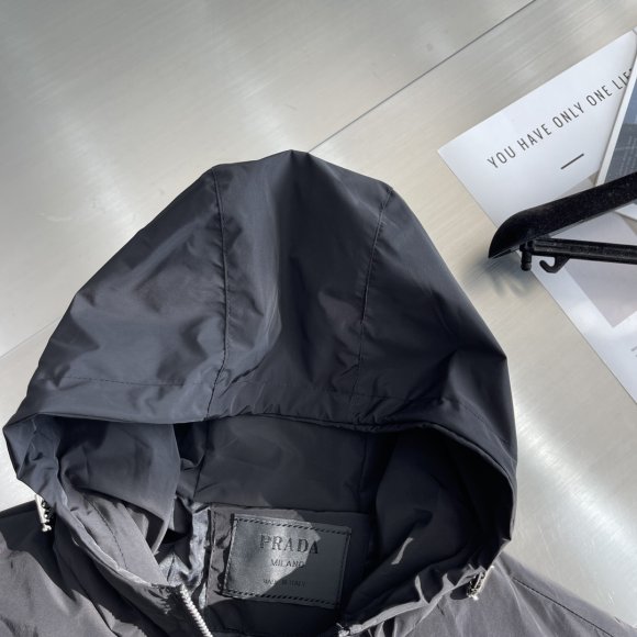 Prada - Мужская куртка ветровка TJ_0210PR10 Prada - Мужская куртка ветровка TJ_0210PR10