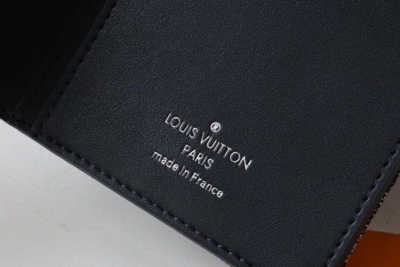 Louis Vuitton Кошелек CN_0505LV10 Louis Vuitton Кошелек CN_0505LV10