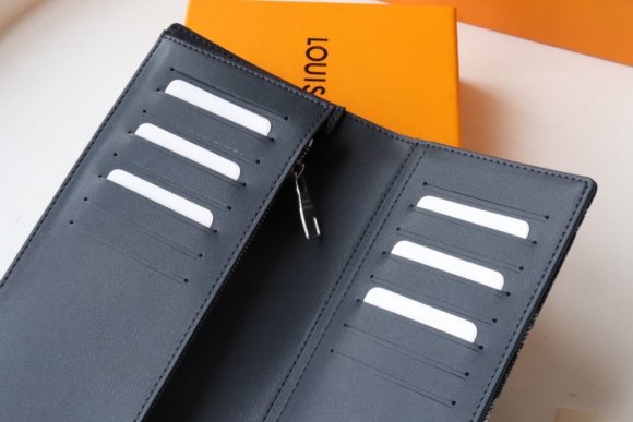 Louis Vuitton Кошелек CN_0505LV10 Louis Vuitton Кошелек CN_0505LV10