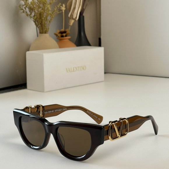 Valentino - Солнцезащитные очки K2_2402VA14 Valentino - Солнцезащитные очки K2_2402VA14
