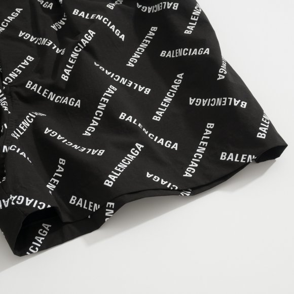 Balenciaga - Мужские шорты ACE_0105BA1