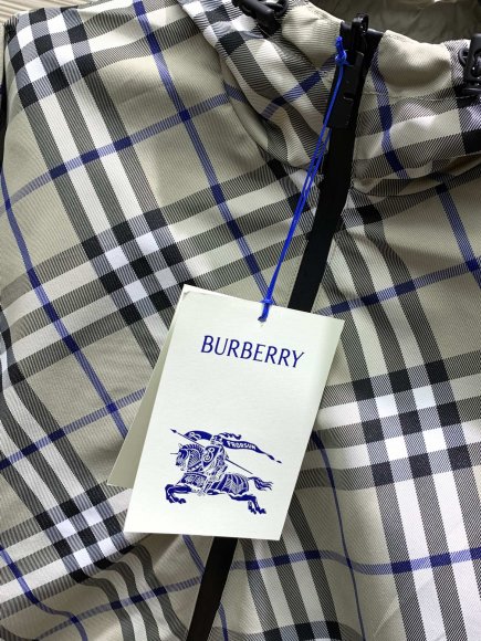 Burberry - Мужская куртка ветровка TI_3007BU8
