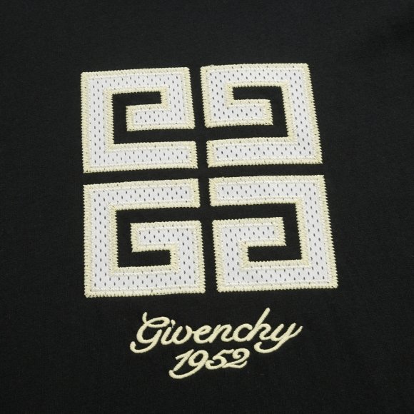Givenchy - Мужская футболка майка ACE_0105GI3 Givenchy - Мужская футболка майка ACE_0105GI3
