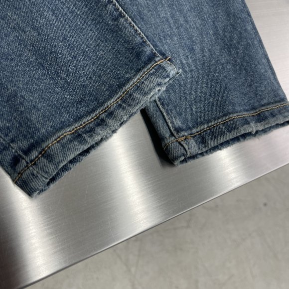 Burberry - Мужские штаны джинсы TJ_2205BU7