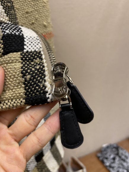 Burberry - Мужская куртка ветровка пиджак DZ_1909BU3