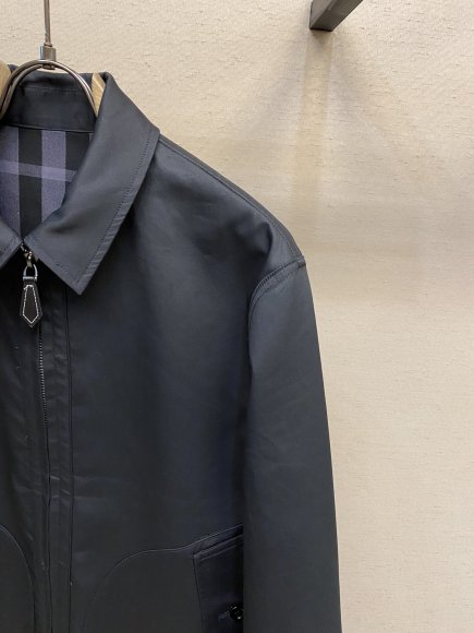 Burberry - Мужская двусторонняя куртка ветровка пиджак DZ_1909BU7