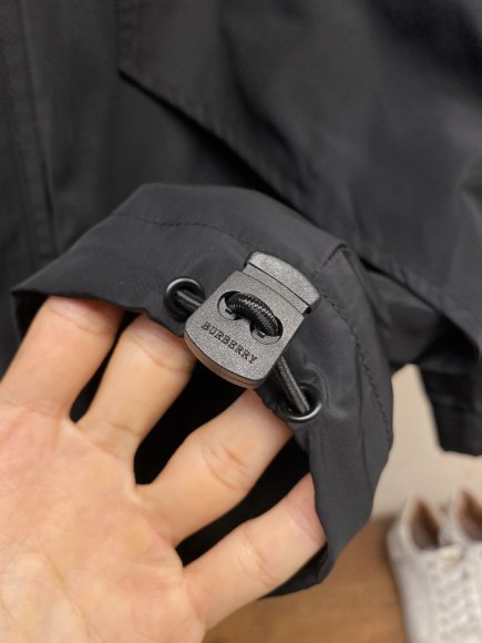 Burberry - Мужская куртка парка DZ_1909BU8