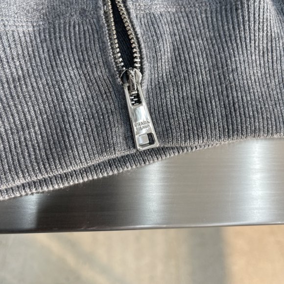 Prada - Мужская шерстяная кофта свитер кардиган TJ_1610PR10