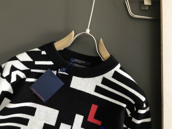 Louis Vuitton - Мужская кофта свитер DZ_2211LV8