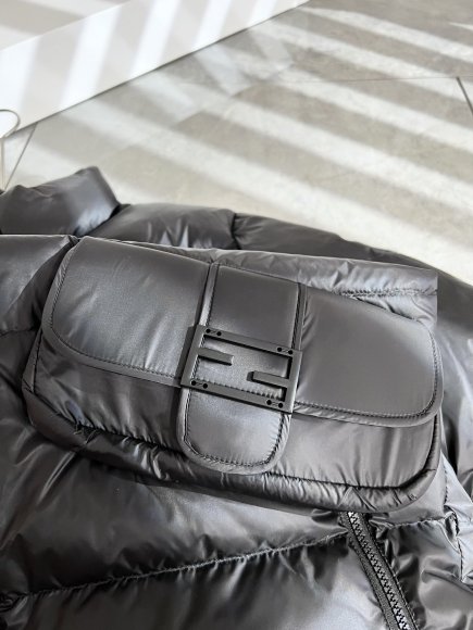 Fendi - Мужская куртка пуховик DF_0411FE2