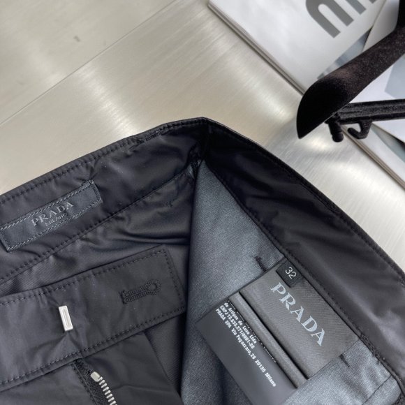 Prada Re-Nylon - Мужские шорты TJ_1903PR11