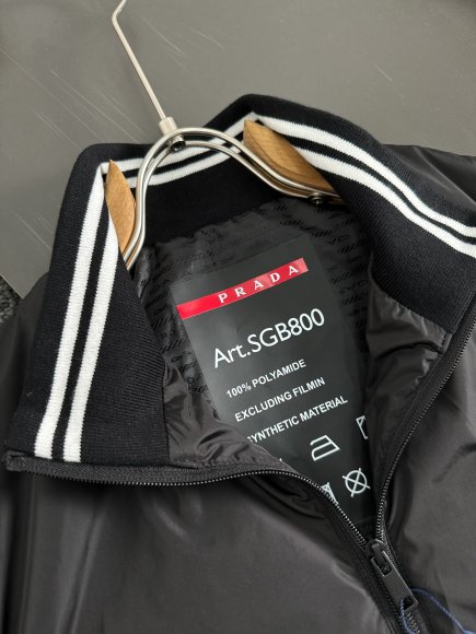 Prada - Мужская куртка ветровка DZ_2808PR6