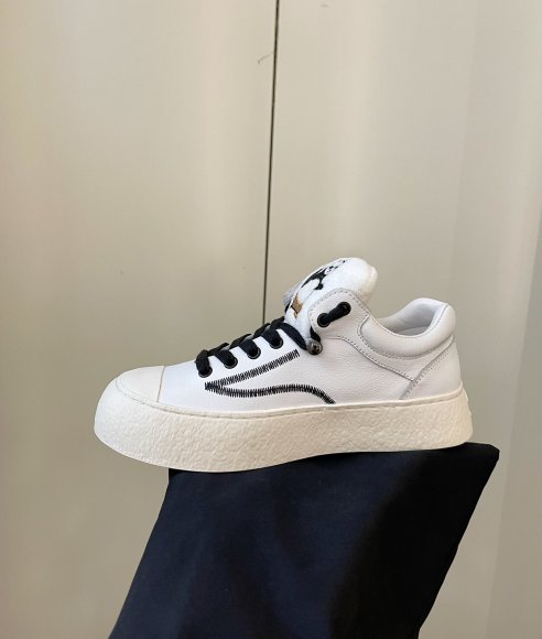 Chanel - Женские кроссовки кеды ST3_0410CH5