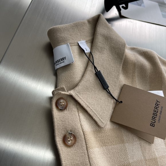 Burberry - Мужская трикотажная футболка майка поло TJ_0204BU5