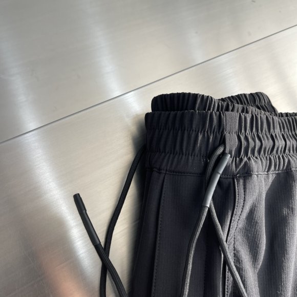 Yohji-Yamamoto Y-3 - Мужские повседневные штаны джоггеры TJ_0212YY8 Yohji-Yamamoto Y-3 - Мужские повседневные штаны джоггеры TJ_0212YY8