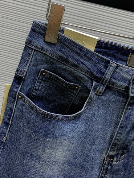 Burberry - Мужские штаны джинсы TI_2908BU4