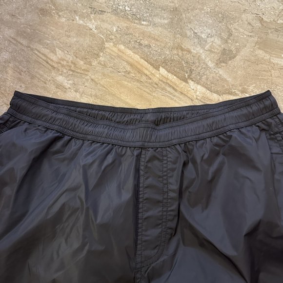 Givenchy - Мужские шорты плавки MI_2806GI8 Givenchy - Мужские шорты плавки MI_2806GI8