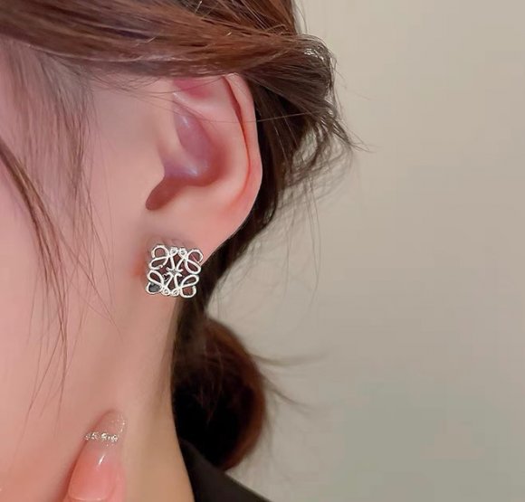 Loewe - Серьги UH_0710LO4