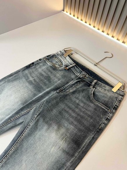 Louis Vuitton - Мужские штаны джинсы DF_0208LV4