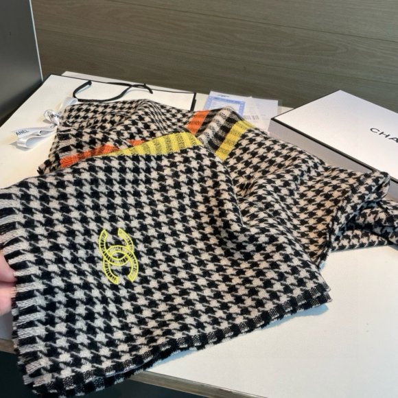 Chanel - Кашемировый шарф JX_0710CH4