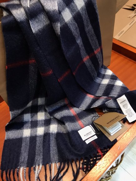 Burberry - Кашемировый шарф JX_0412BU1