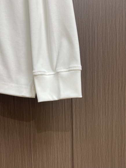 Maison Margiela MM6 - Мужская кофта свитшот лонгслив DZ_3008MM10 Maison Margiela MM6 - Мужская кофта свитшот лонгслив DZ_3008MM10