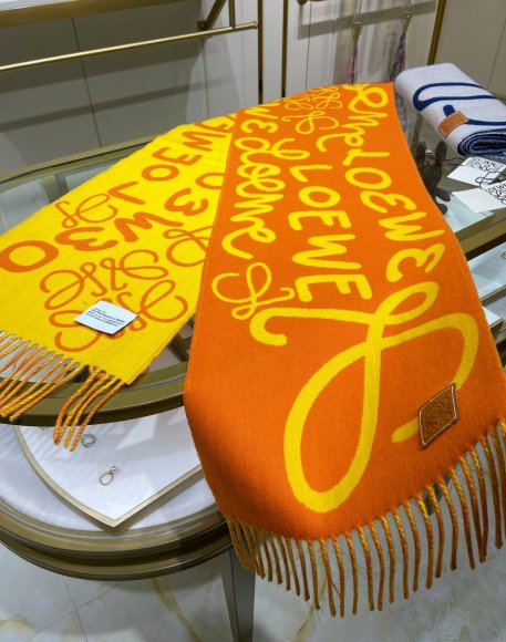 Loewe - Шерстяной шарф JX_0412LO7