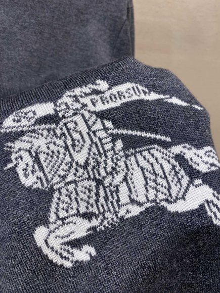 Burberry - Мужская шерстяная кофта свитер DZ_2410BU8