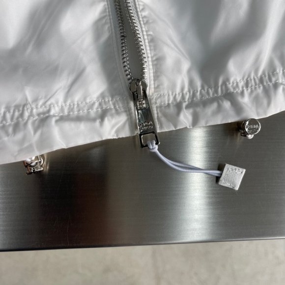 Prada - Мужская куртка ветровка AH_0408PR4