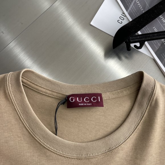Gucci - Мужская футболка майка TJ_1906GU6