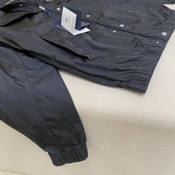 Prada - Мужская куртка ветровка DZ_0508PR1