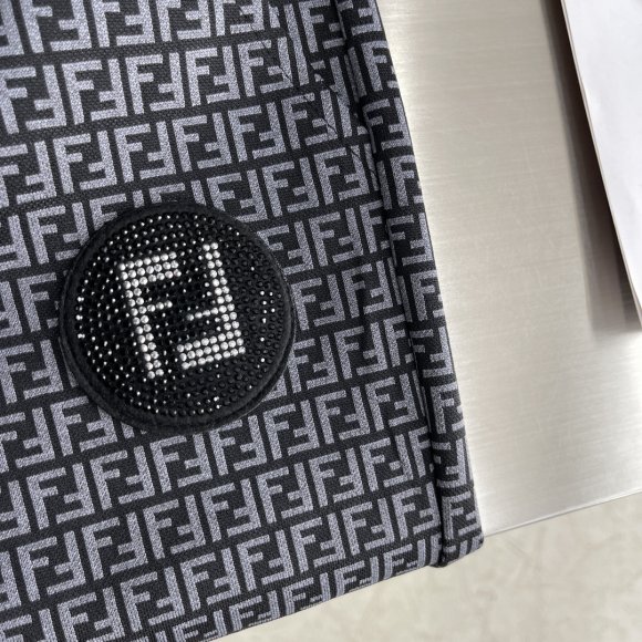 Fendi - Мужские шорты TJ_1906FE8